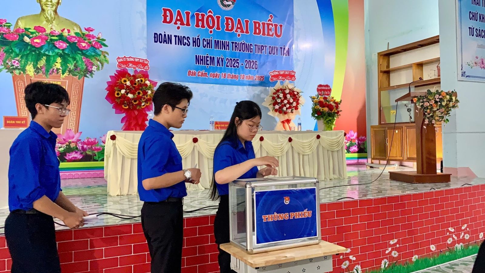 ĐẠI HỘI ĐẠI BIỂU ĐOÀN TNCS HỒ CHÍ MINH TRƯỜNG THPT DUY TÂN NHIỆM KỲ 2025-2026